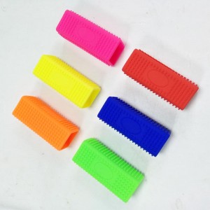 Madra peataí agus remover gruaige cat silicone bloc gruaige peataíníos glaine, scuab cairpéad scuab madraí tolg logála glantacháin silicone log, uiscedhíonach agus durable